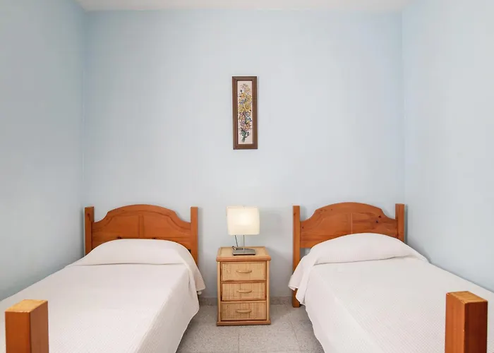 Vistas A La Fontanilla Solo Familia 公寓 *